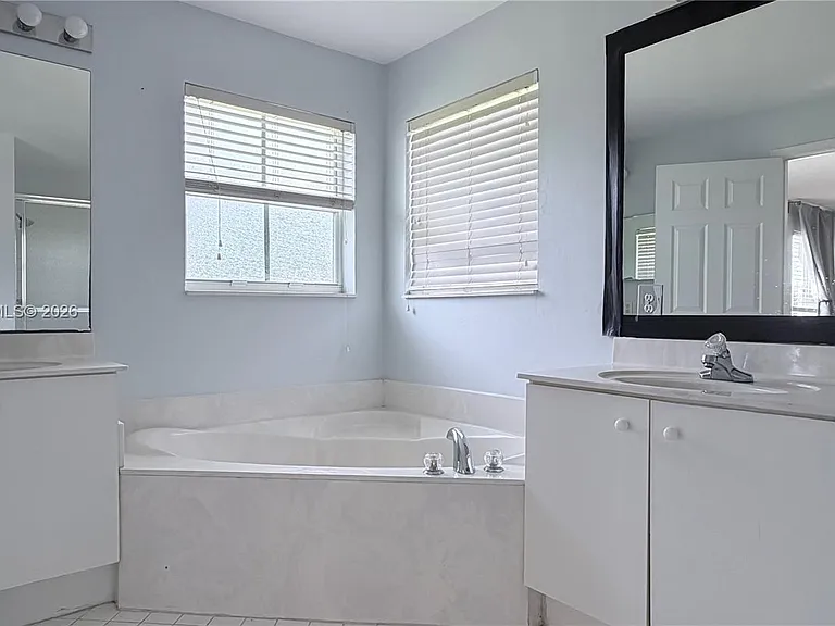 2020 Andromeda Ln — Photo 16