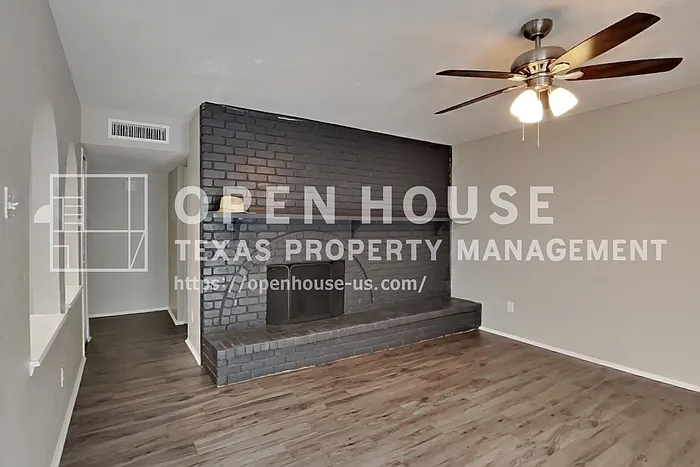 3 bed, 2.0 bath, 1744 sqft, $2,425 — Photo 4