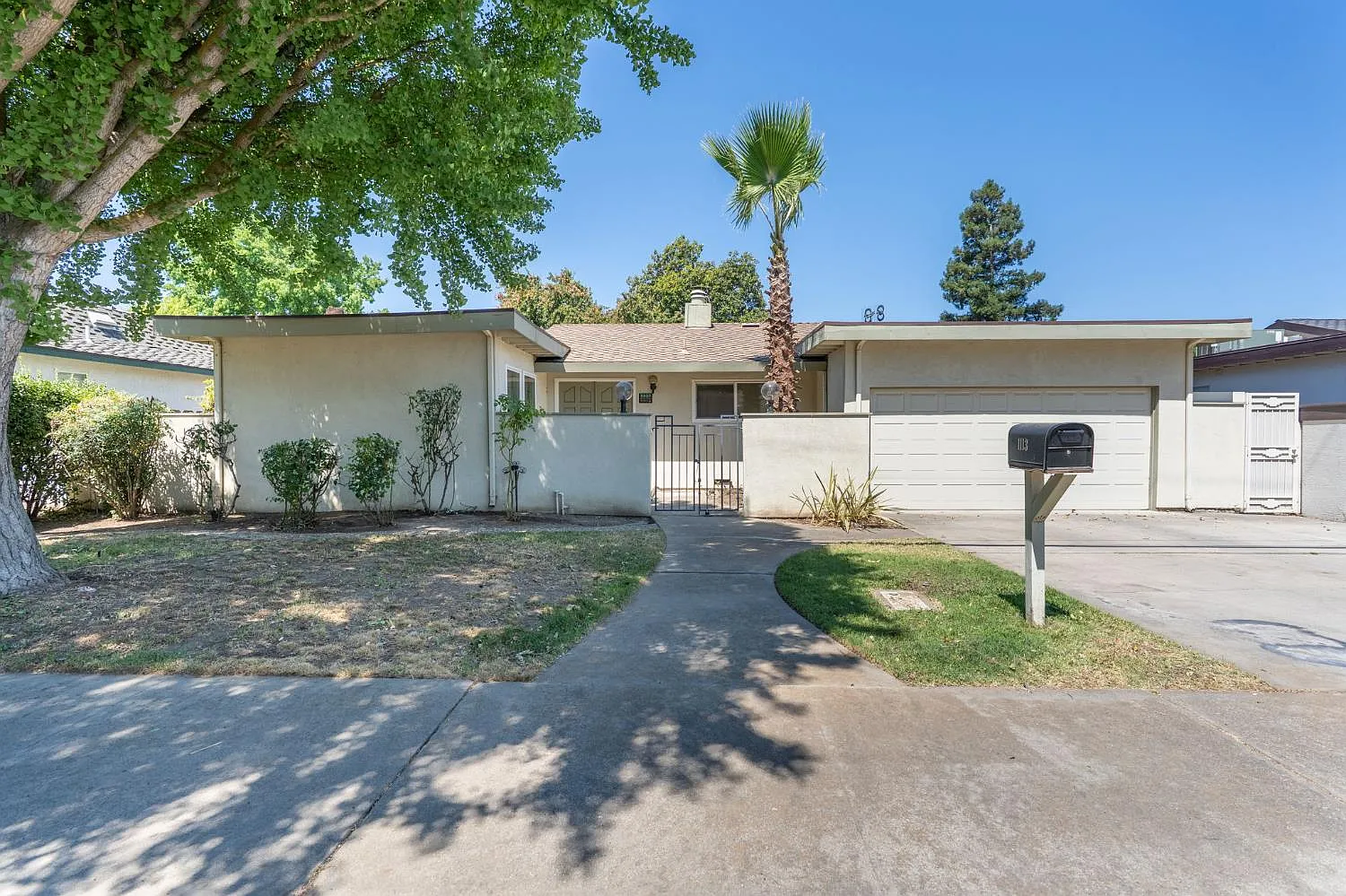 1113 Sonoma Ave photo 1
