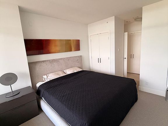 4th image of 1320 Chesterfield Ave #1405