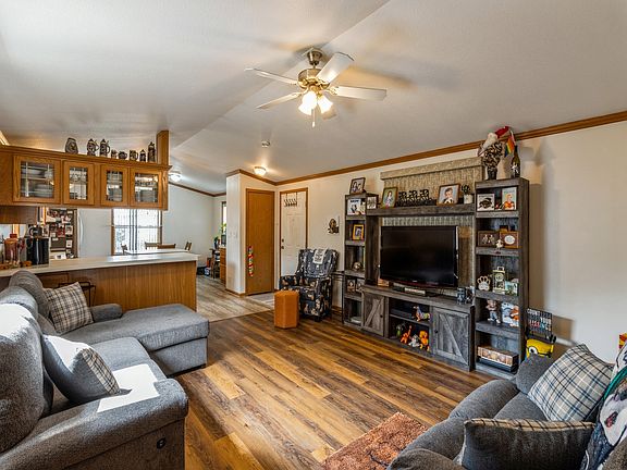 2nd image of 776 Ashby Dr
