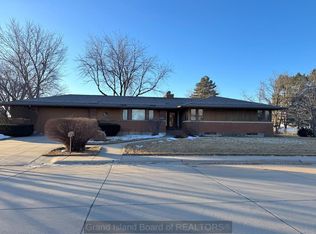 1605 Church Rd, Grand Island, NE 68801