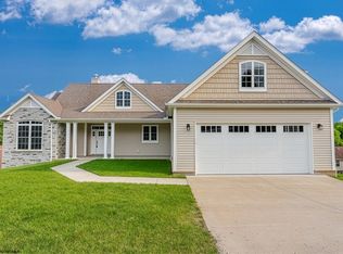105 Lockwood Dr, Morgantown, WV