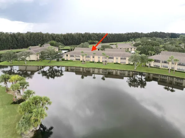 7 Plantation Drive #204, Vero Beach, FL 32966