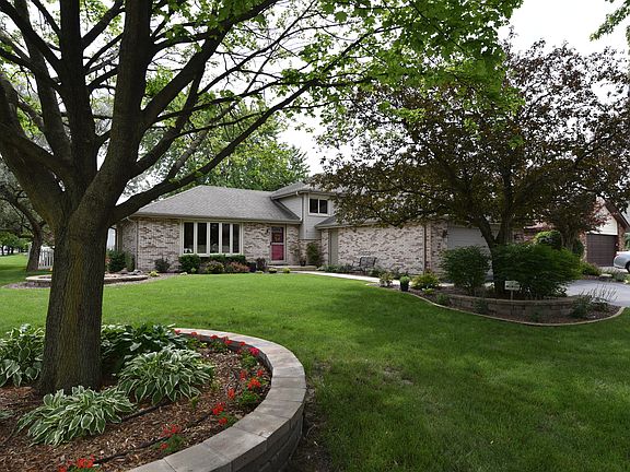 2nd image of 15309 Windsor Dr