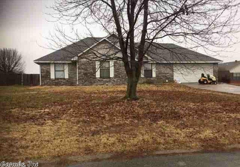 1st image of 22530 Meadow St