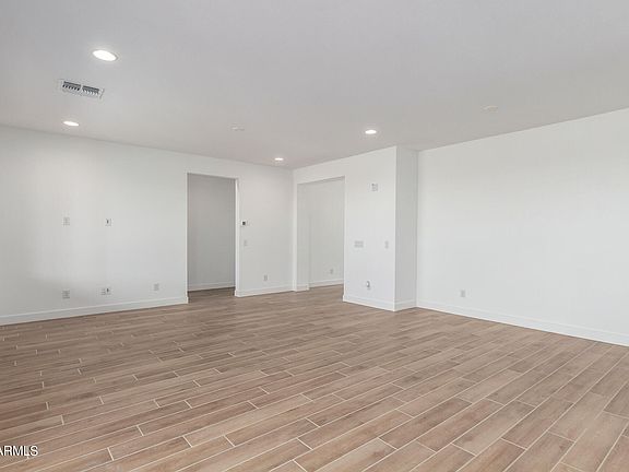 5th image of 39318 N KADEN Lane