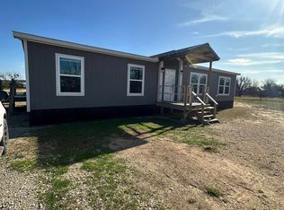 372 E Cattail Ln, Millsap, TX 76066