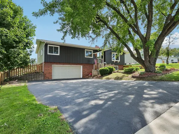 413 W Hilltop TRAIL, Fort Atkinson, WI 53538