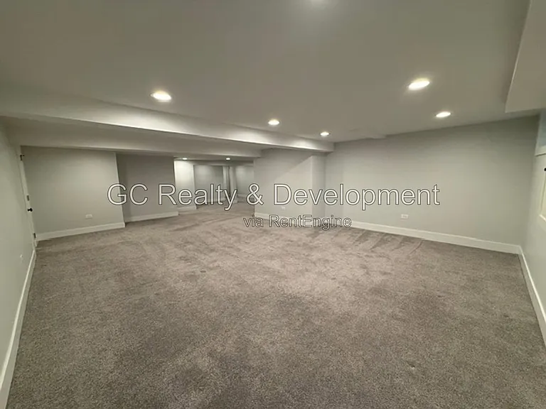 255 Crest Rd — Photo 29