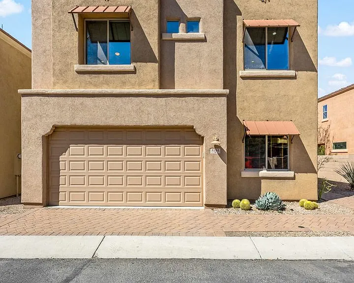 4261 N Golden Ridge Ln — Photo 3