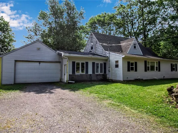 171 Ransom Rd, Lancaster, NY 14086