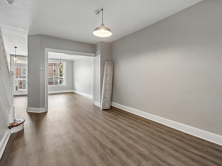 4041 Falls Rd — Photo 14