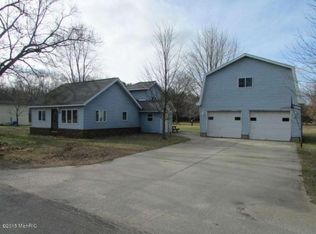 1225 S Hilton Park Rd, Muskegon, MI 49442