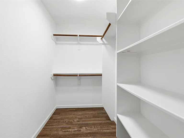 9403 Spaulding St — Photo 25