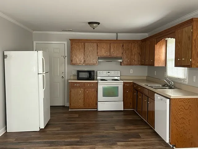 200 Apache Drive - 200 — Photo 3