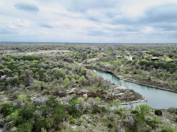 55 Cliffside Cir, Morgans Point Resort, TX 76513
