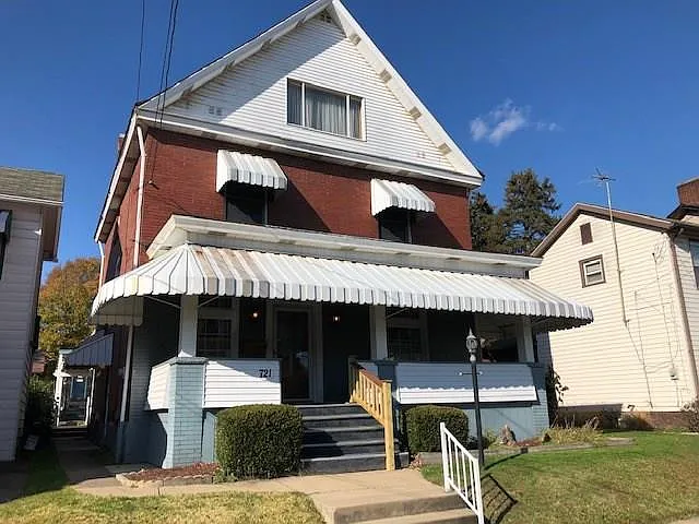 721 9th Ave photo 1