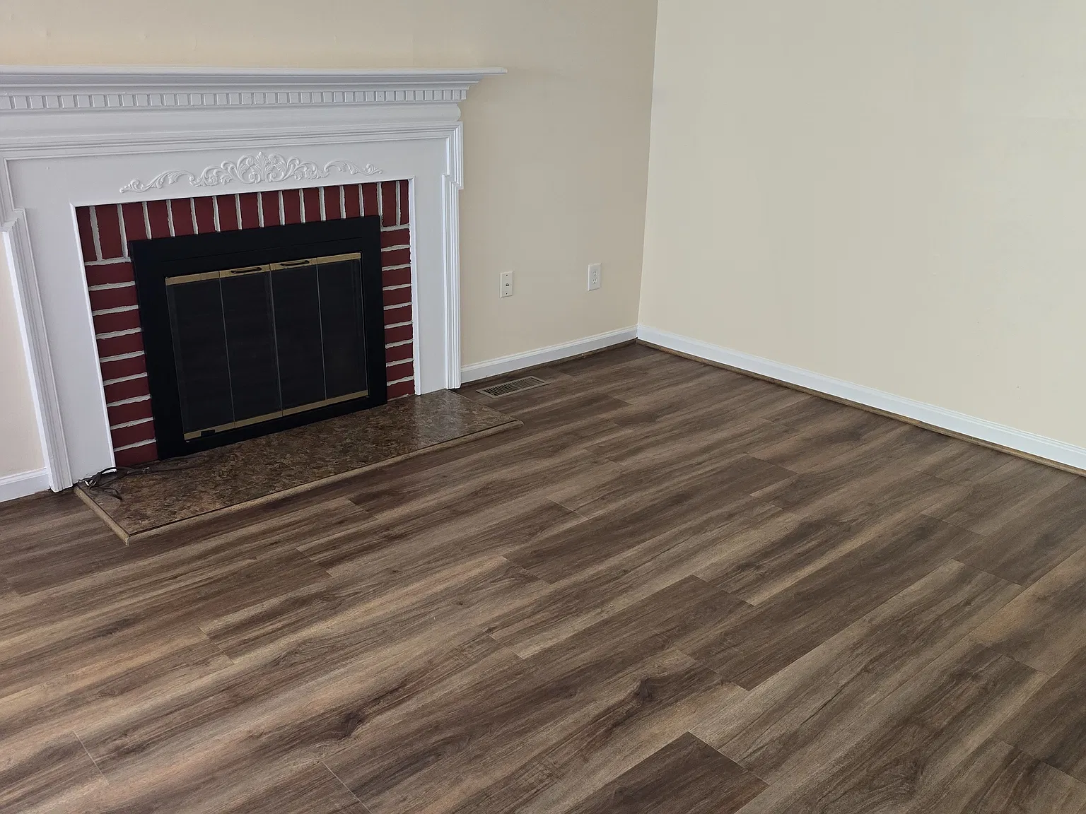 3 bed, 2.5 bath, 1288 sqft, $2,900 — Photo 4