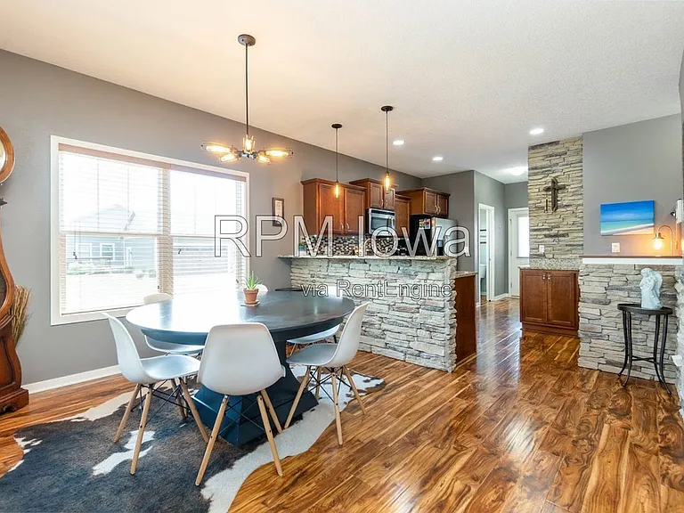 1651 SW Arlan Dr — Photo 8