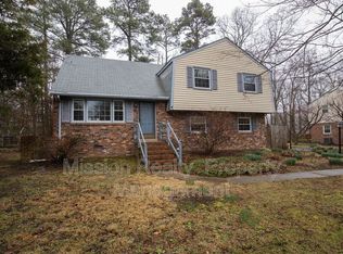1321 Warminster Dr, Midlothian, VA 23113