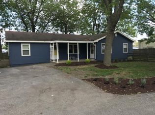 6 Fisher Ct, Urbana, IL