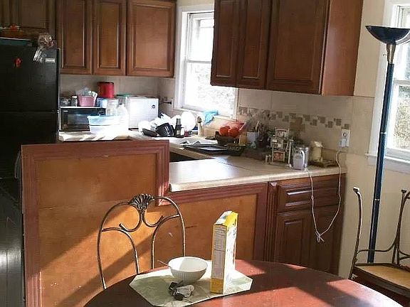 4th image of 6026 Parkdale Rd #A