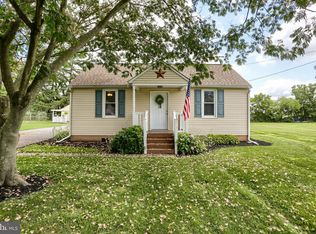 705 Range End Rd, Dillsburg, PA 17019