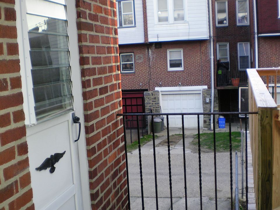 1st image of 629 Jamestown Ave