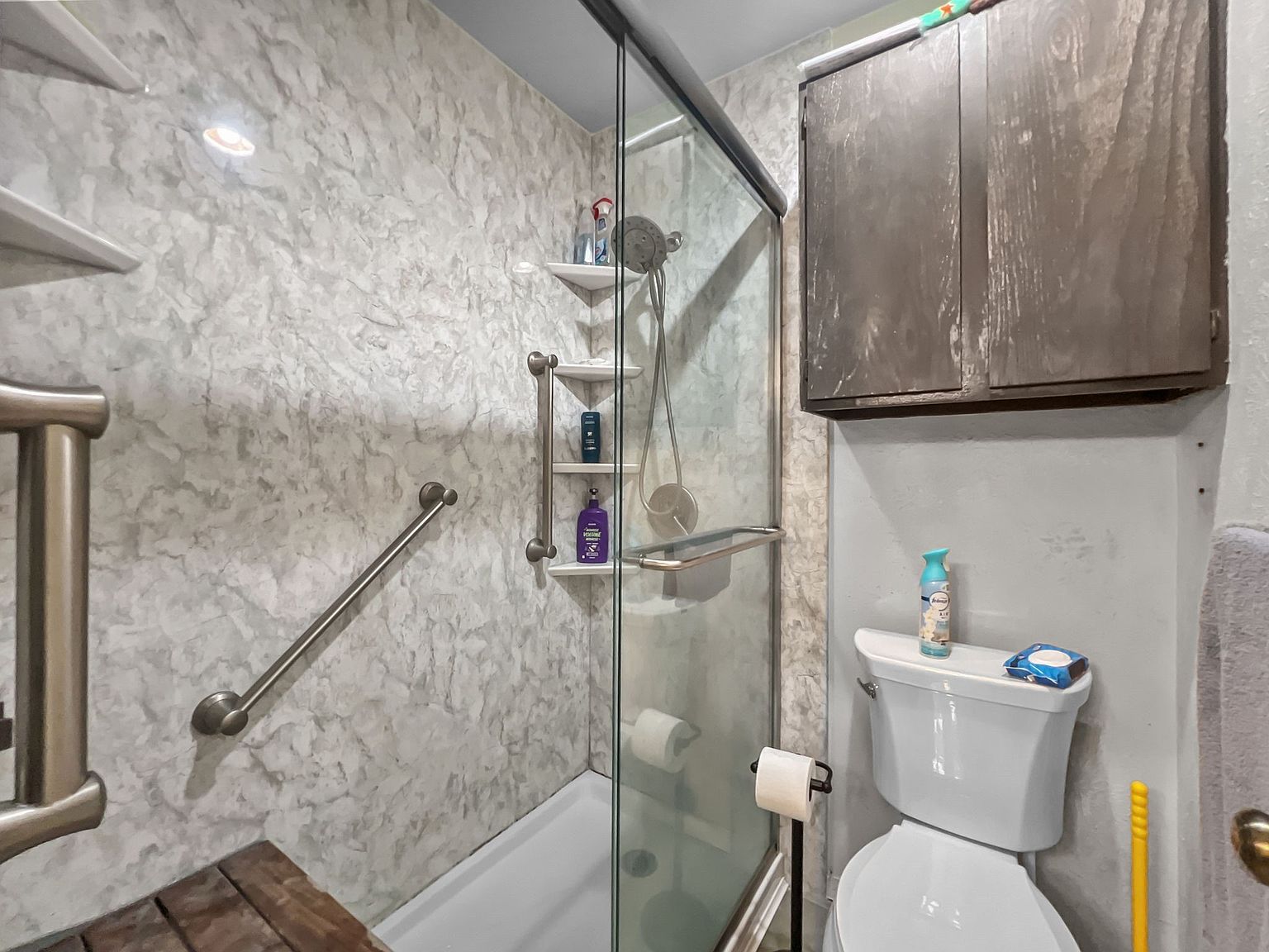 Property in a prime location with modern interiors
