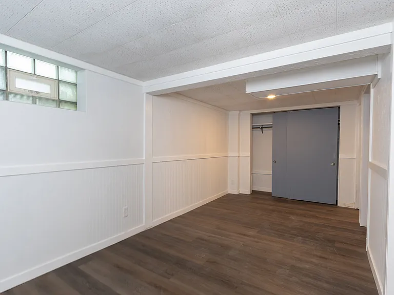 9046 Southview Ln — Photo 19