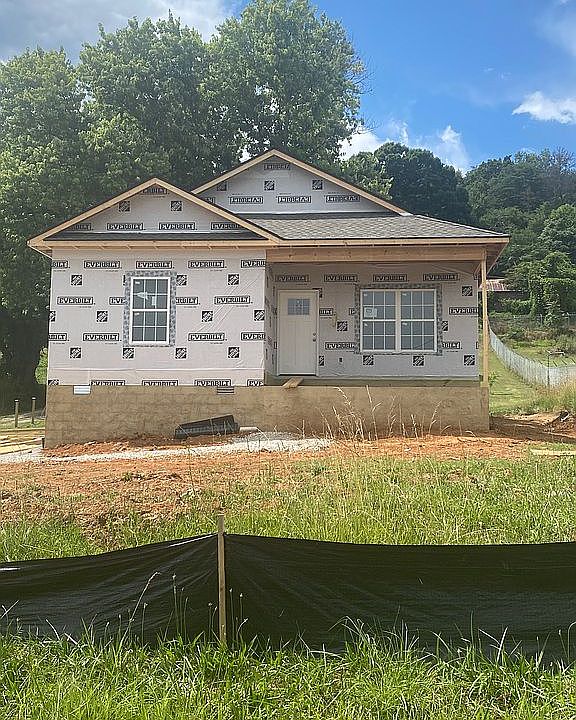 2nd image of 4611 Valley View Rd