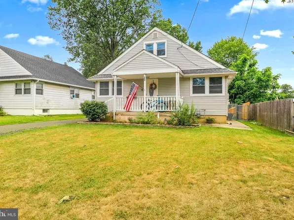 23 S Browning Ave, Somerdale, NJ 08083