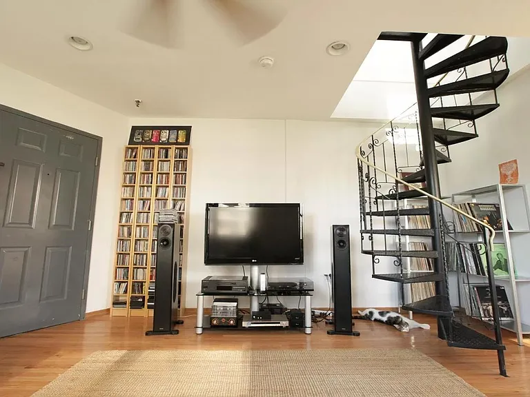 4905 Park Ave #4D — Photo 1