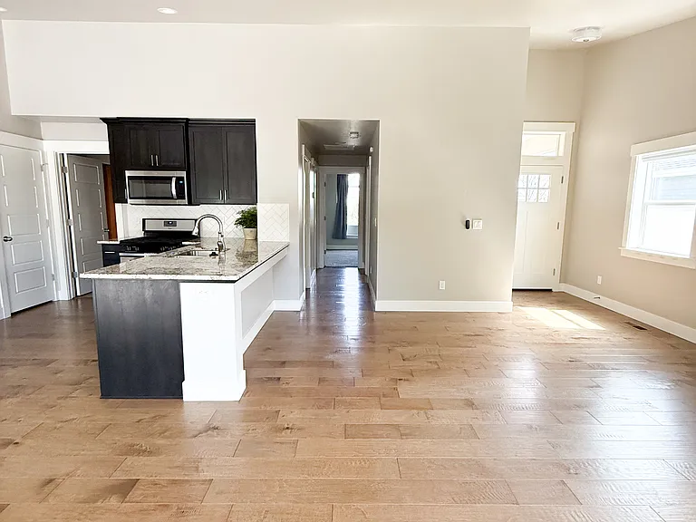 371 N Baxter Way — Photo 9
