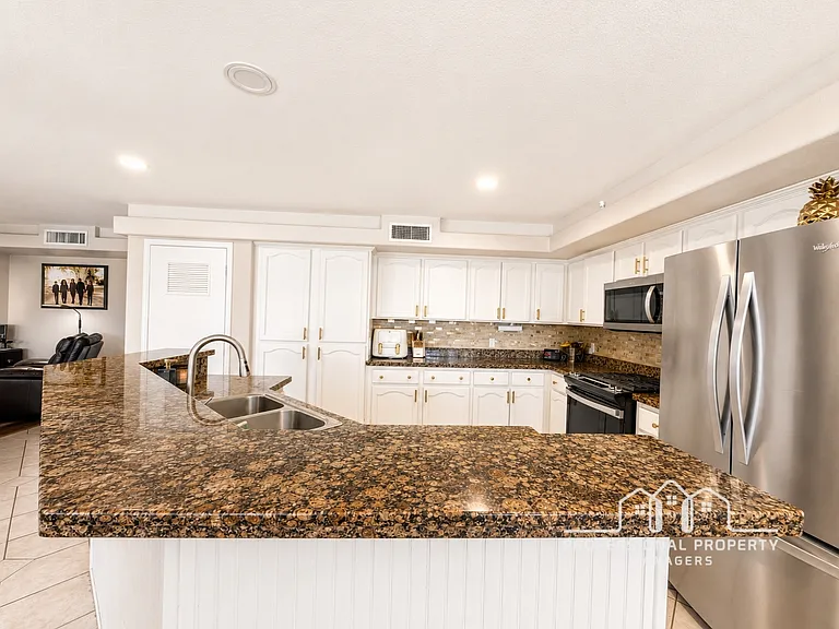 3522 W 12th Ln — Photo 9