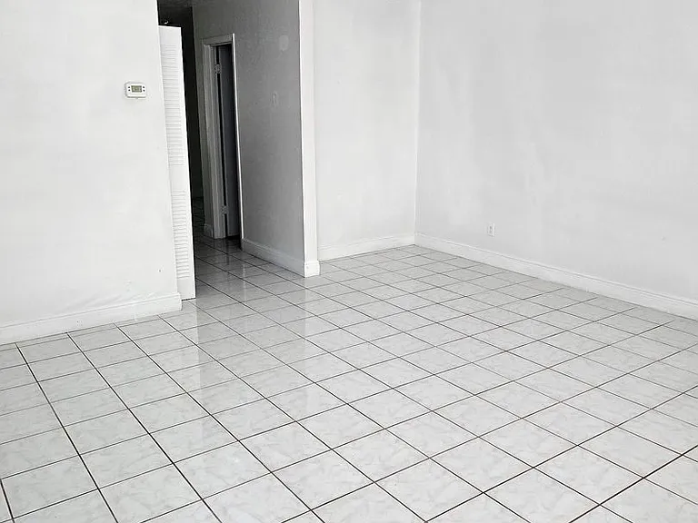 3904 Coronation Ct #402 — Photo 3