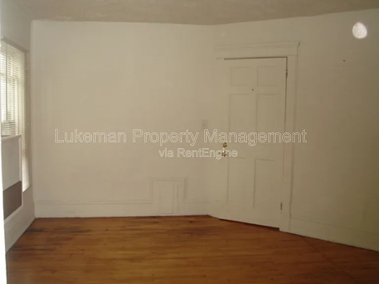 301 Douglas Ave #3 — Photo 4