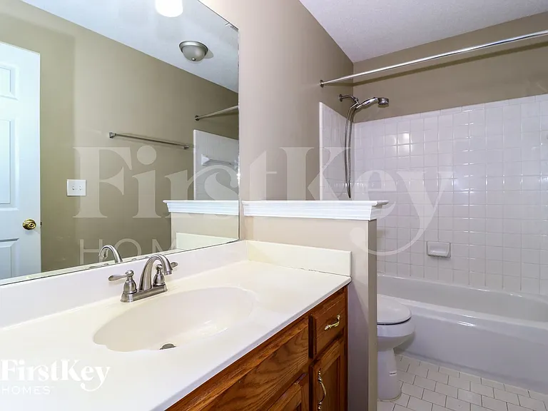 9095 Strawberry Ln — Photo 10
