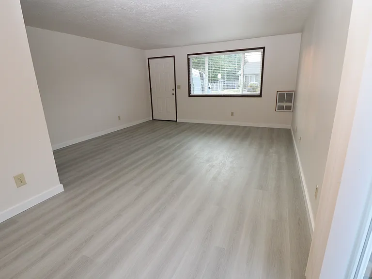 4840 Pennsylvania Ave SE — Photo 3