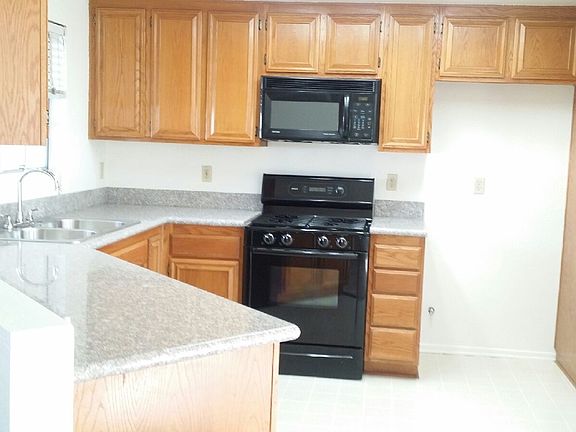 5th image of 277 E Dexter St APT B