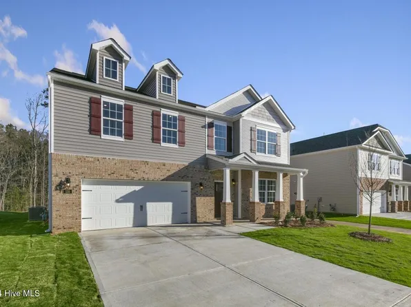 1137 Misty Creek Drive, Aberdeen, NC 28315
