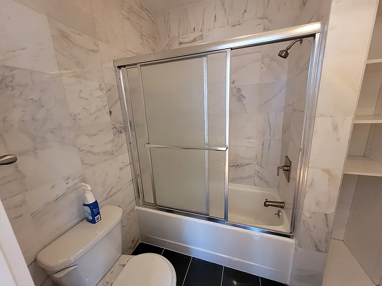 254 Newbury St #5 — Photo 8