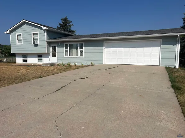 721 Lion Dr, Rapid City, SD 57701