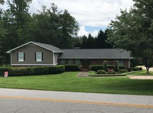 364 W Club Dr, Carrollton, GA 30117