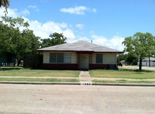 1002 W 8th St, Freeport, TX 77541