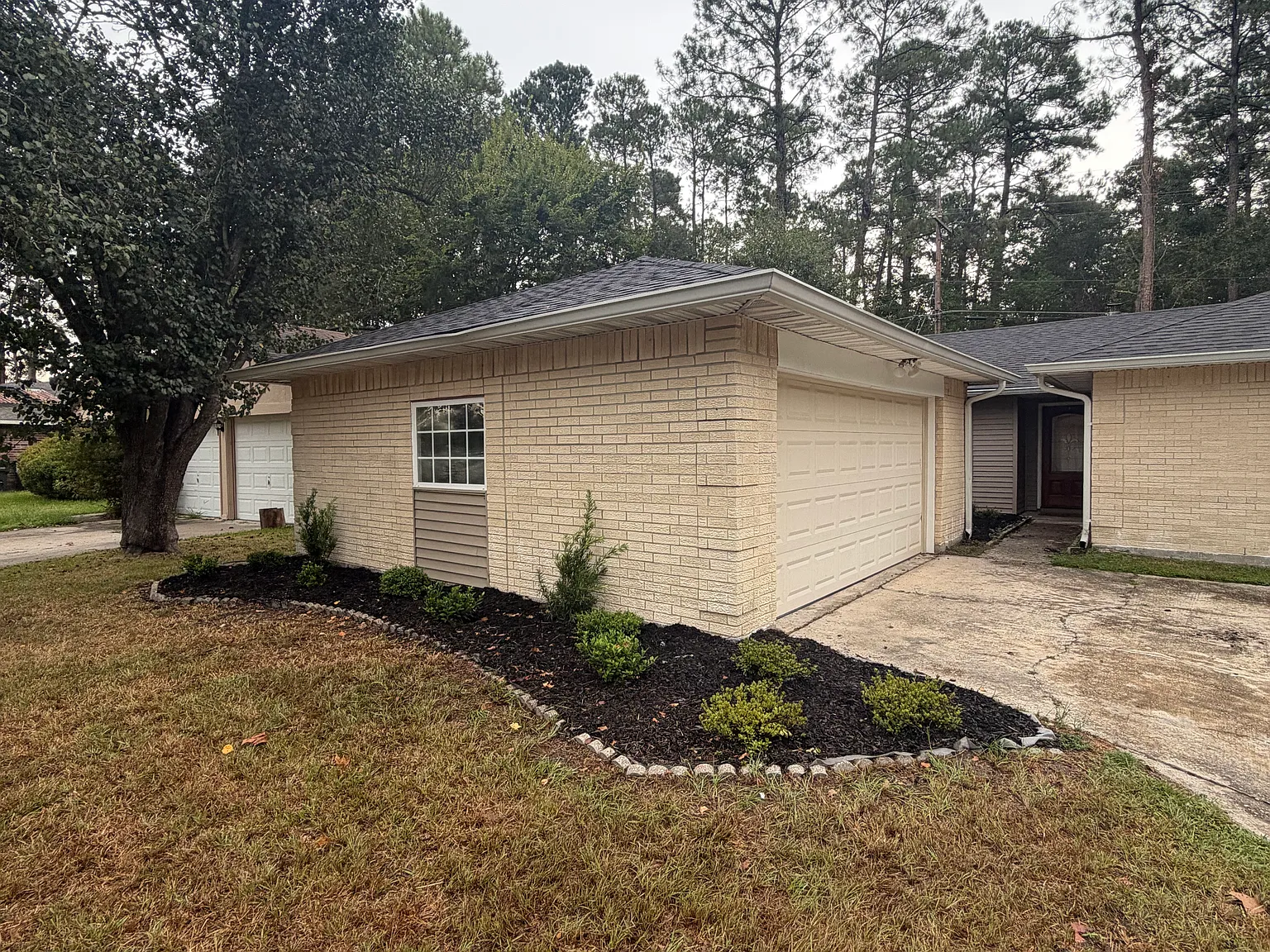 3 bed, 1660 sqft, $2,200 — Photo 2