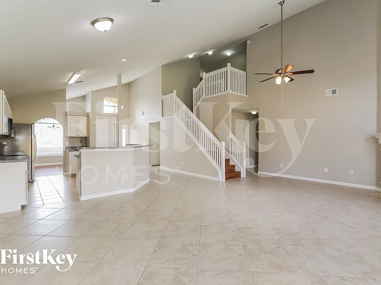 586 Timber Trace Ct — Photo 5