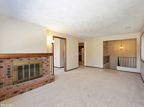 4th image of 761 Whalom Ln #2B1