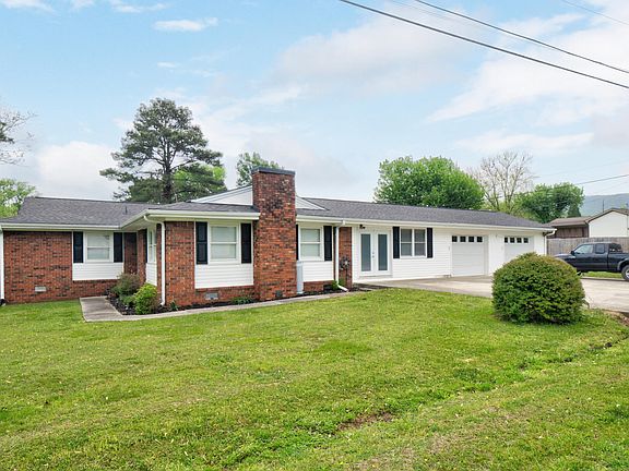 3rd image of 315 Woodmont Dr